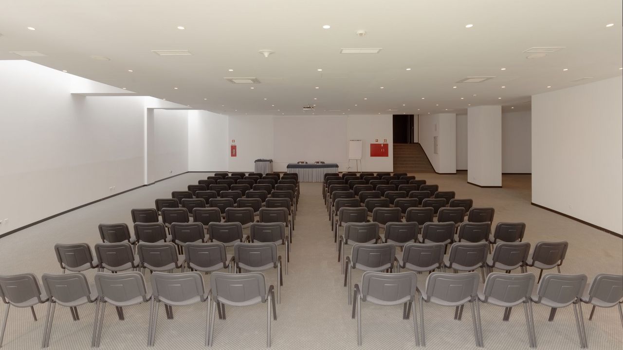 Conference room - different setups available
